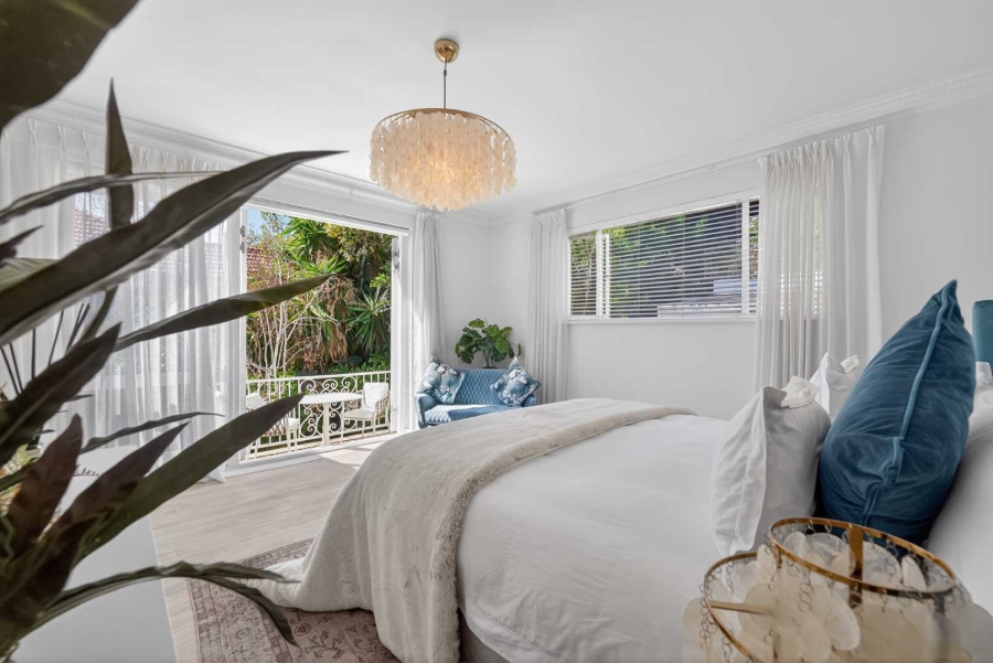 4 Bedroom Property for Sale in Oranjezicht Western Cape